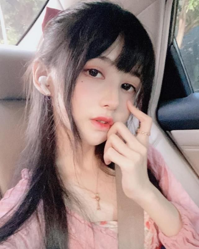  视频|不躲了？蔡萝莉最新视频自爆：对整容后的自己很满意