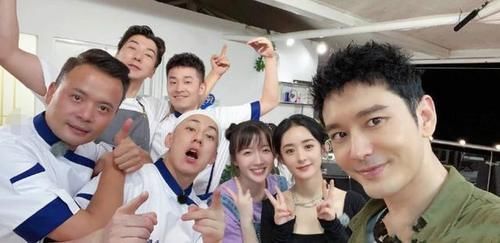  赵丽颖|《中餐厅》赵丽颖情绪问题剪辑背锅？看破不说破才是真正爱她