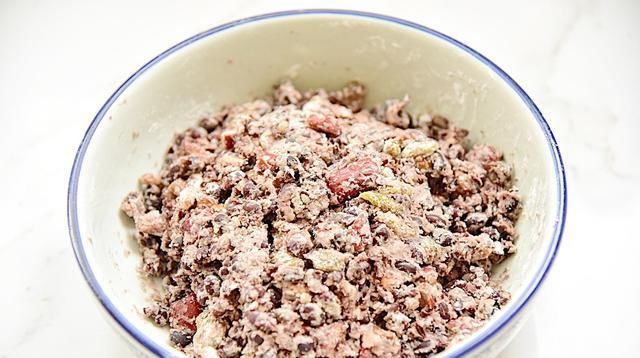  蛮不错|这懒人主食，一搅一蒸即可搞定，女人要多吃，不仅抗饿还气色好