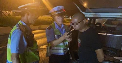  男子|男子嫌弃妻子驾驶技术 醉驾上路被查