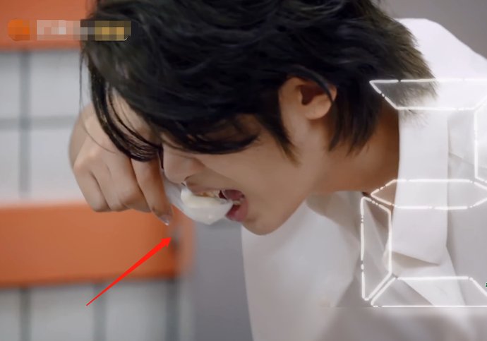  总经理|《密逃》嘉宾“吃剩饭”，将镜头放大十倍，是否真吃一目了然