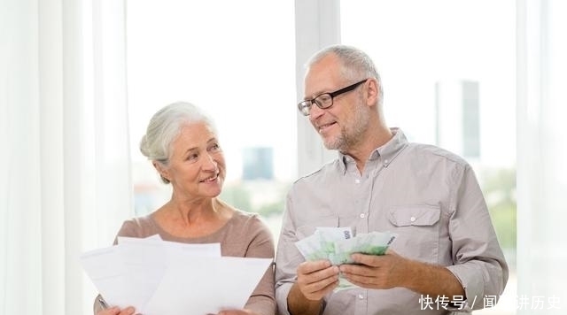 真心|子女对有退休金的老人是真心孝敬，还是惦记钱3个老人说了实情