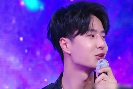  立马|在观看王一博周艺轩参与《天天向上》之后