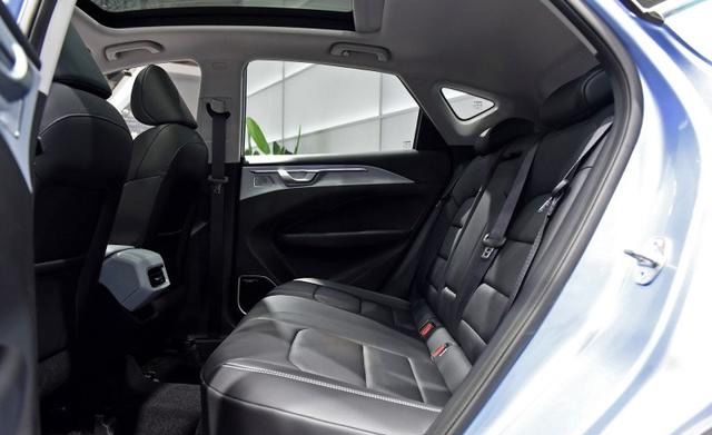 即将|吉利旗下的纯电动车型即将上市，续航里程550公里，仅售13万元起