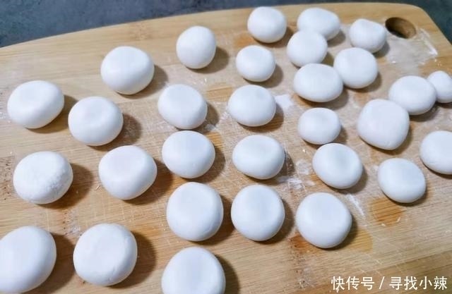 油炸|汤圆还在水煮?教你新吃法,比水煮简单,比油炸香,出锅就秒光