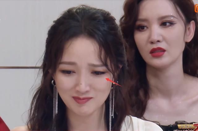  委屈|史上最委屈队长！孟佳被大家选为队长，一脸委屈差点哭出来！