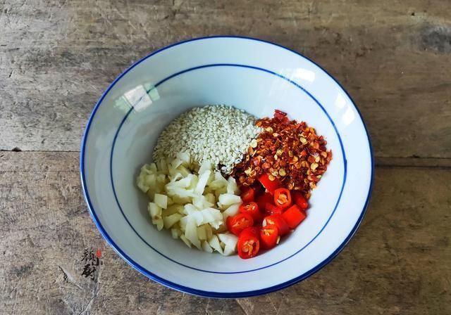  家人|7月，宁可不吃肉也要吃这菜，做一盘成本不到3元，家人爱吃