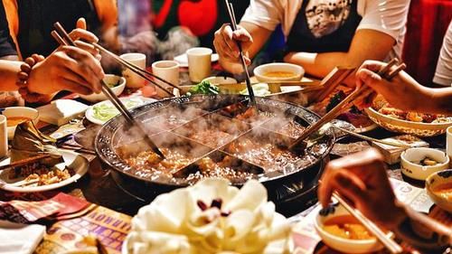 要走:吃了多年火锅,才知道,服务员问需要“加汤”吗?原来是在暗示