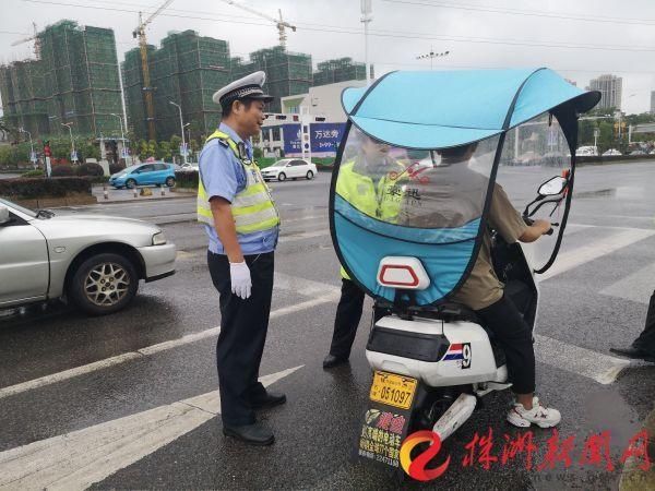一盔|云龙交警持续推进“一盔一带”安全守护行动
