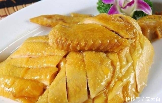 家常菜|光滑多汁开胃,皮脆嫩,超简单的白切鸡家常菜