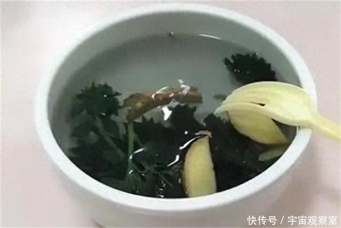 紫苏叶加生姜泡水喝的功效(紫苏叶加生姜泡水喝，老一辈人的养生秘诀，很多人都不知道)