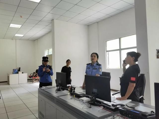 电梯|息烽电梯小便男已被公安机关行政处罚