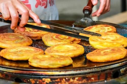 芋儿|成都美食锅盔，好吃又便宜的美食