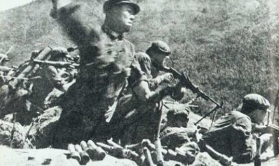 战争|对越反击战,一名战士身中四枪牺牲,遗体送回国之后才知其身份!