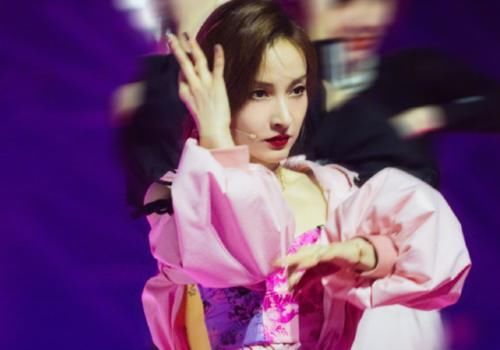  乘风破浪|杨颖闪现《乘风破浪的姐姐》黄晓明全程不提，却因5字暴露两人真实婚姻状况