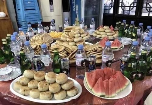  反超|邓伦无戏可拍？新综艺官宣搭档女爱豆，事业被昔日配角反超！