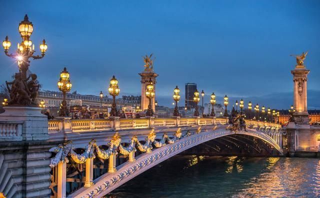  平均工资为|法国到底发达到什么程度？