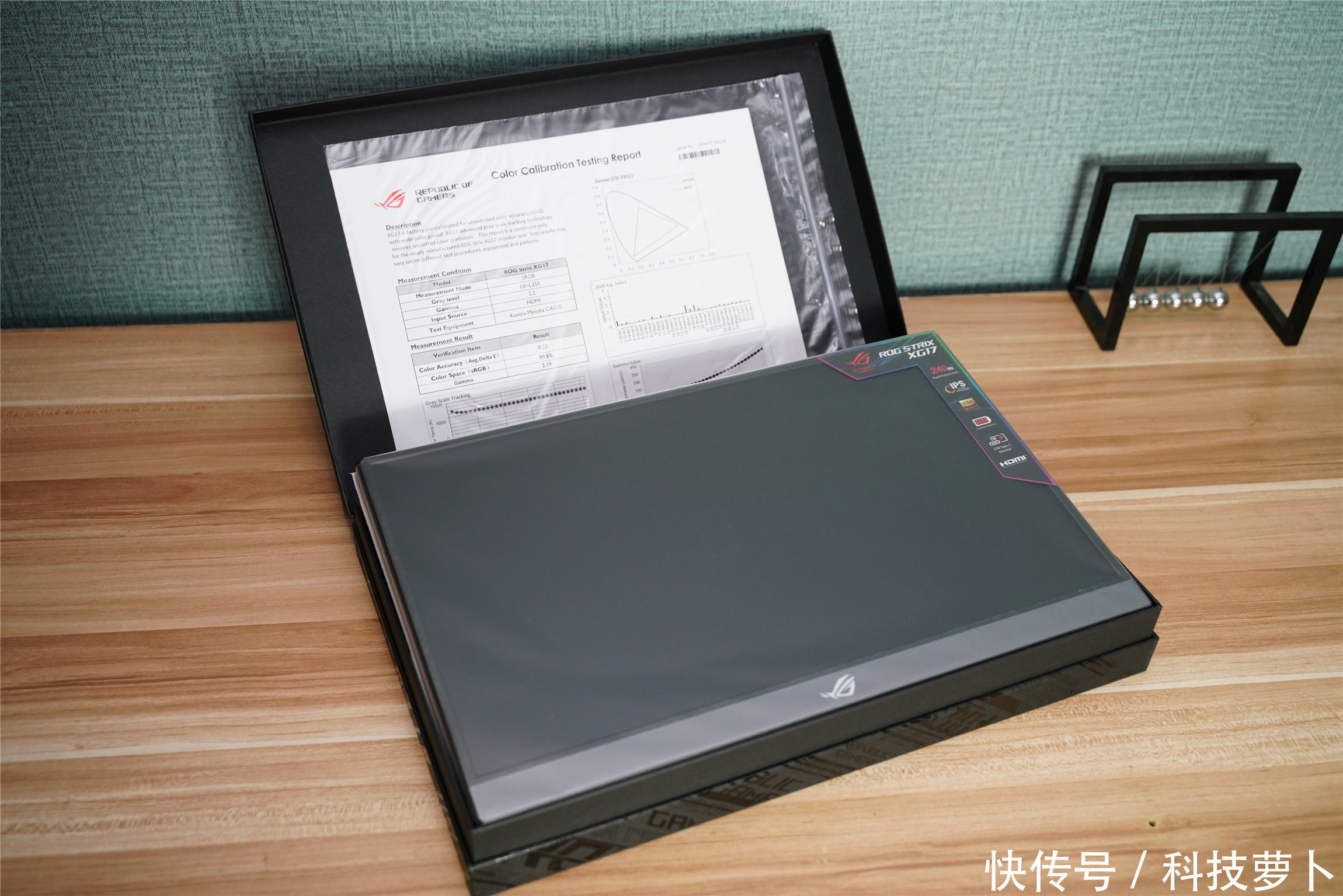  全球|全球首款240Hz+3ms电竞便携显示器，ROG XG17AHP评测