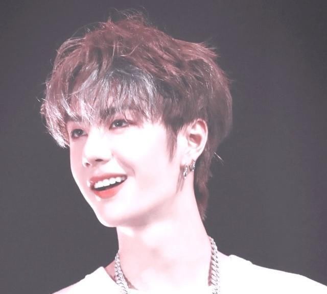  偶像|《这就是街舞》3惊艳的王一博：我们该从优质偶像身上看到什么？