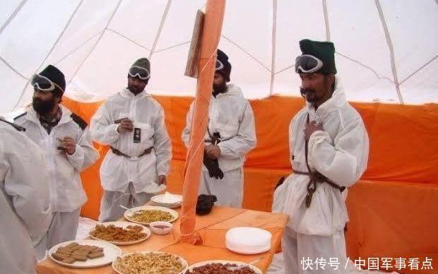 印军|印军山地师伙食如何?根本不像吹嘘的那样,饼干类的干果占大头