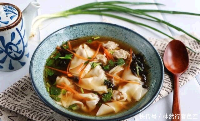  秘诀|肉馅馄饨又干又柴？教你一个鲜美的秘诀，调馅把握2点