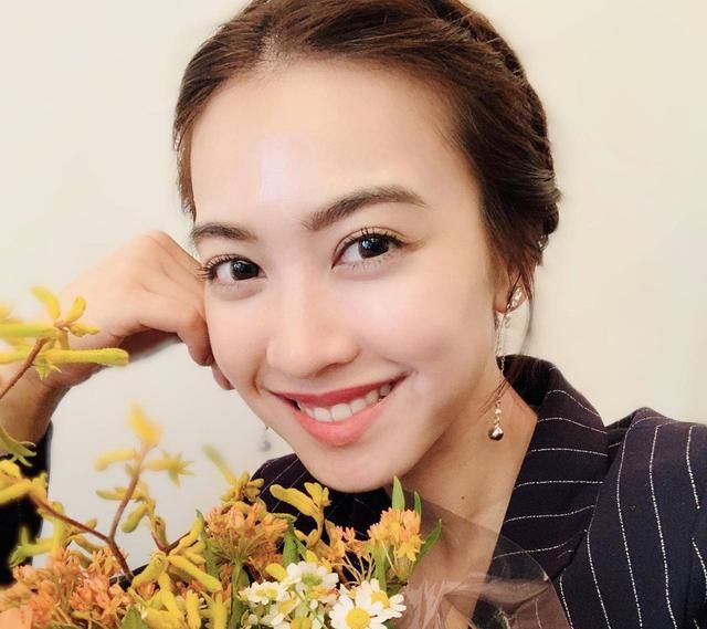  转行|TVB女博士结婚一周年，高调示爱医生丈夫，或退出幕前转行做律师