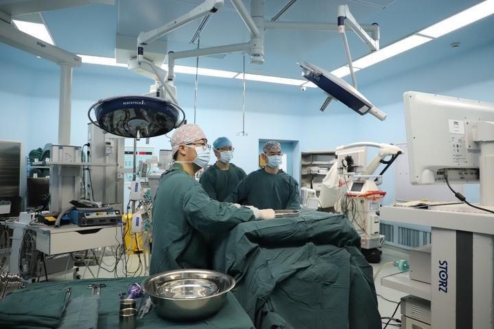  货车|昨夜急诊 | 货车司机长途驾驶后“拉”出一裤子血，全身血换了一遍