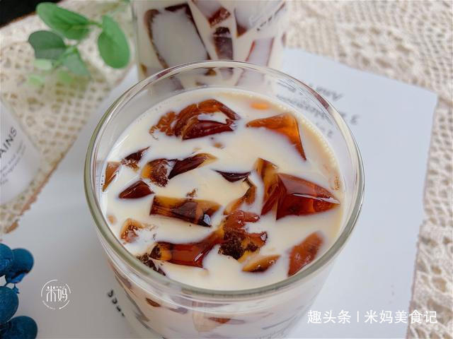  丝滑|天一热，这饮品特受欢迎，冰凉爽口，入口丝滑，比吃雪糕还过瘾