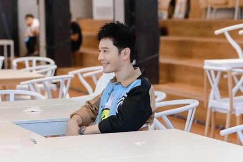  味道|《中餐厅》第四季持续高热，以中国味道为主题，收视口碑双丰收