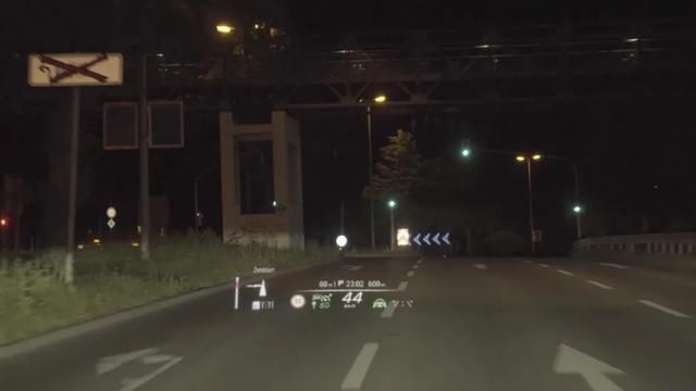 豪华|后排配正面气囊！“豪华标杆”一身黑科技｜全新奔驰S级