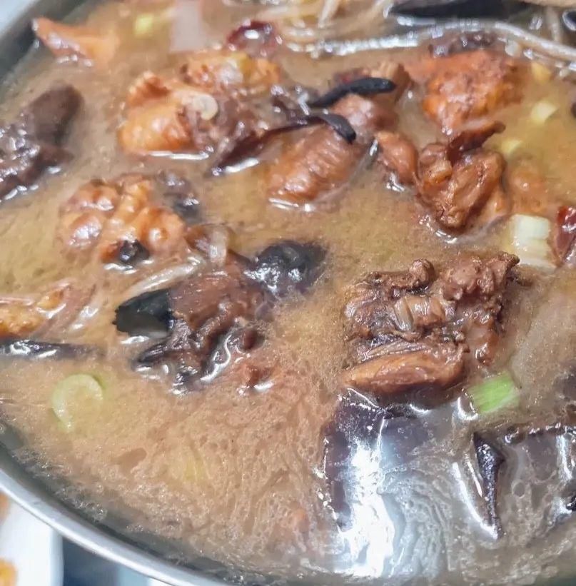 馆子|师大家属院对面的苍蝇馆子，每家5张桌，资深吃货才知道！