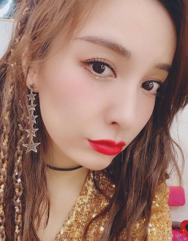  琦琦子|浪姐二公！姐姐们的妆发“翻车”了？！