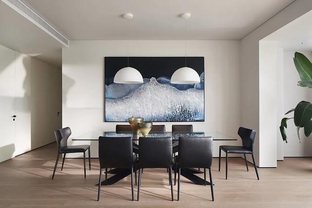  成都|成都 240 m2 极简大平层，兼顾自由与温暖的家