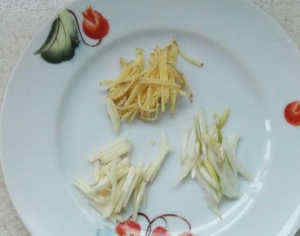 孩子|最近韭菜加虾仁火了,简单一做,鲜香味美,孩子三餐天天吵着吃