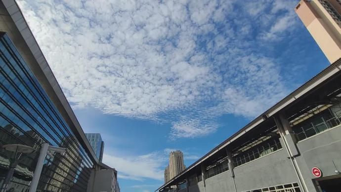份魔|【探索】今日份魔都的蓝天白云,你心动了吗?