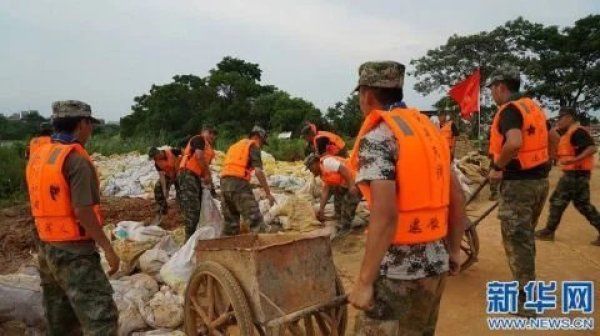 千里|老兵归队！10名退伍老兵千里驰援鄱阳抗洪