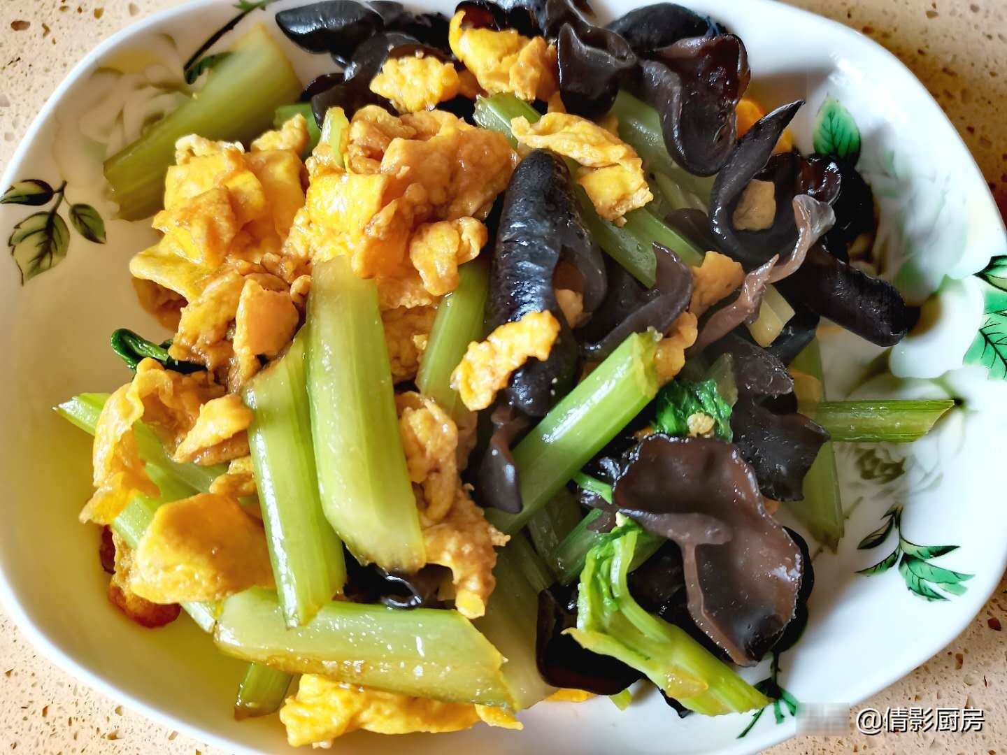 入秋|入秋后别错过这道菜，鲜香脆嫩又营养，我家每周吃3次，次次光盘