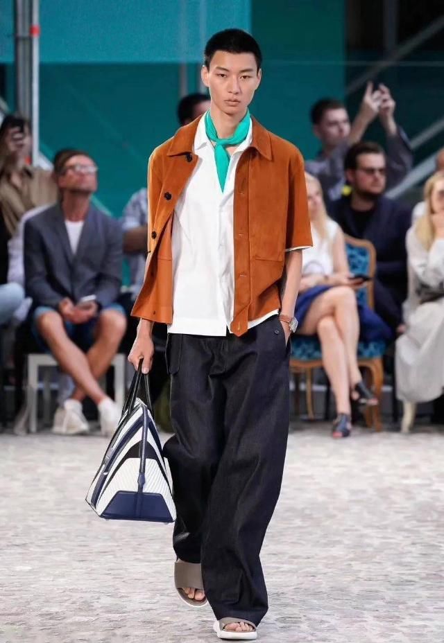  听听|工作量少？生存状态差？听听8位职业男模们怎么说