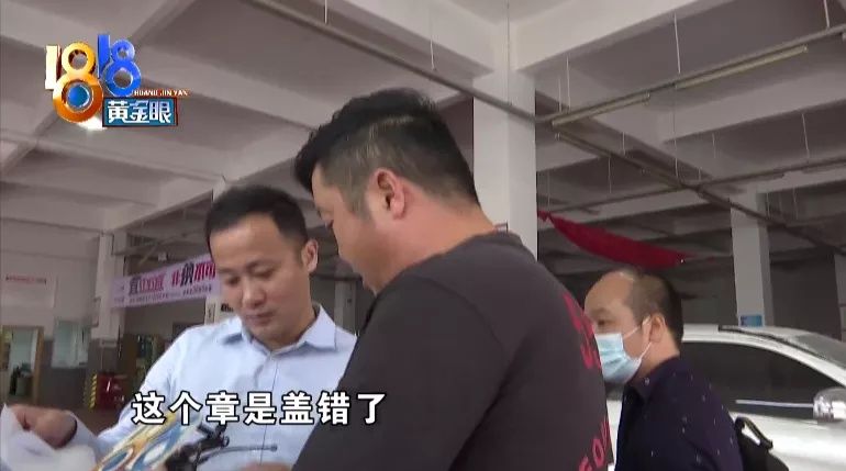 瞬间|先被追尾，接着被摔下拖车……新车瞬间变废车