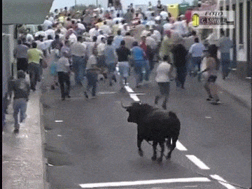  老公|我说我不玩老公非要我玩，最近不能看喜剧了，嘴巴肿了一笑就裂开