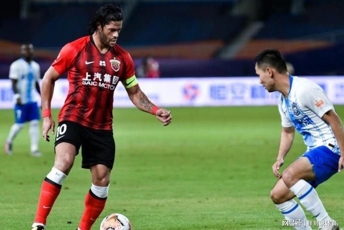  收到|胡尔克收到8个国家的报价，称金钱已对他不重要，看来是赚够了