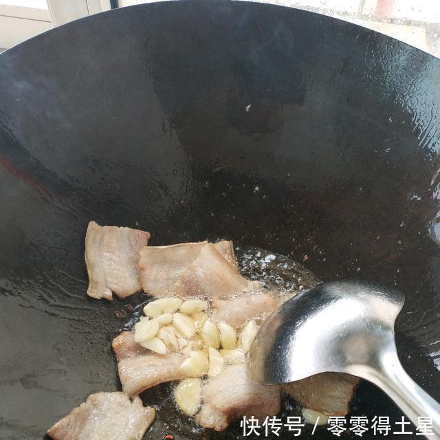 西红柿|炒花菜时加上它,营养美味还好看