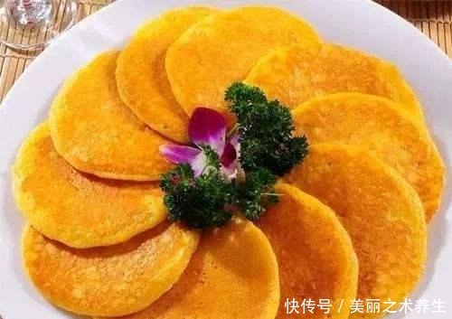 玉米面|粗粮也有新吃法,大厨教你玉米面做早餐,比鸡蛋饼还要好吃