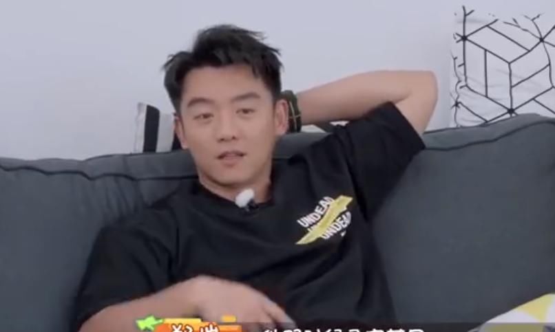  仍旧|王祖蓝久违与郑恺同框！同看昔日《跑男》片段，感情仍旧要好