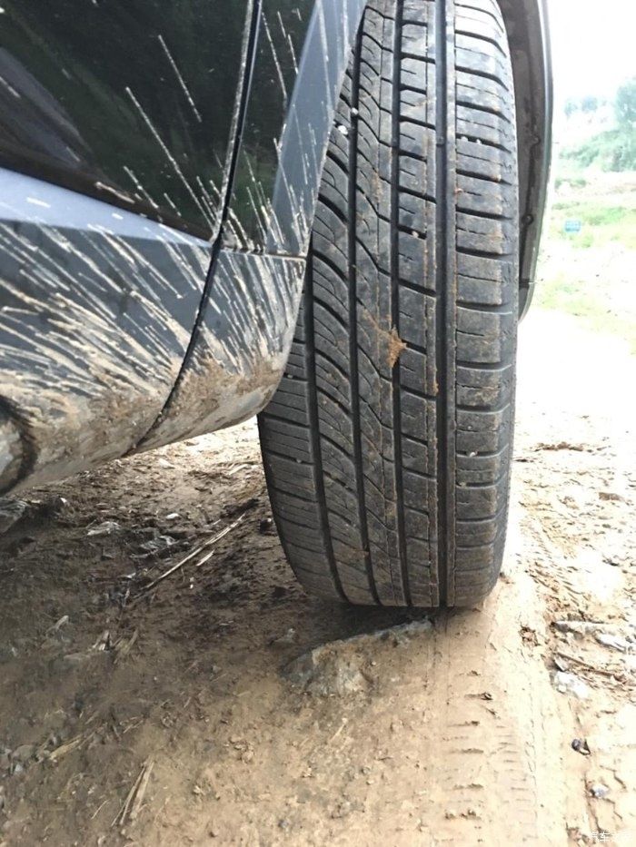 自动驻车|细雨绵绵，野外拉练爱车哈弗H6，附车身配置和外观报告！