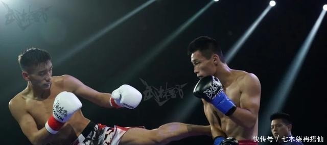  记录|记录精彩瞬间！中国超级新人王赛65KG四强即将决出