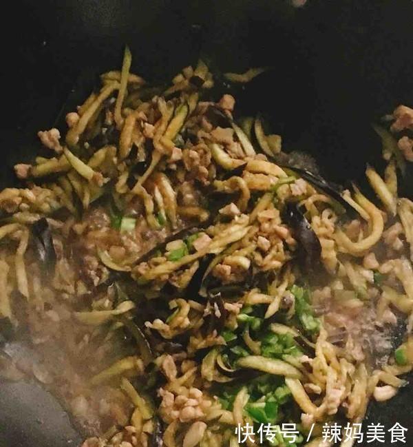 光光|费用仅为五块钱,这道菜让你在夏天胃口很大,他和米饭一起吃光光