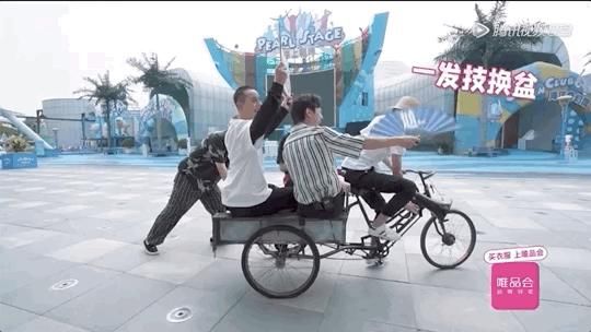  带队|何炅带队综艺《认真的嘎嘎们》，刷屏级疑惑，这是奇葩收容所吗？