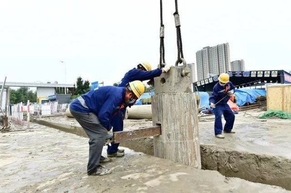 道路|东六环入地工程施工，副中心各组团11条东西向道路将贯通