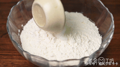  张手抓饼|早餐不想吃馒头+粥，只能喊你吃酥了，做法不外传